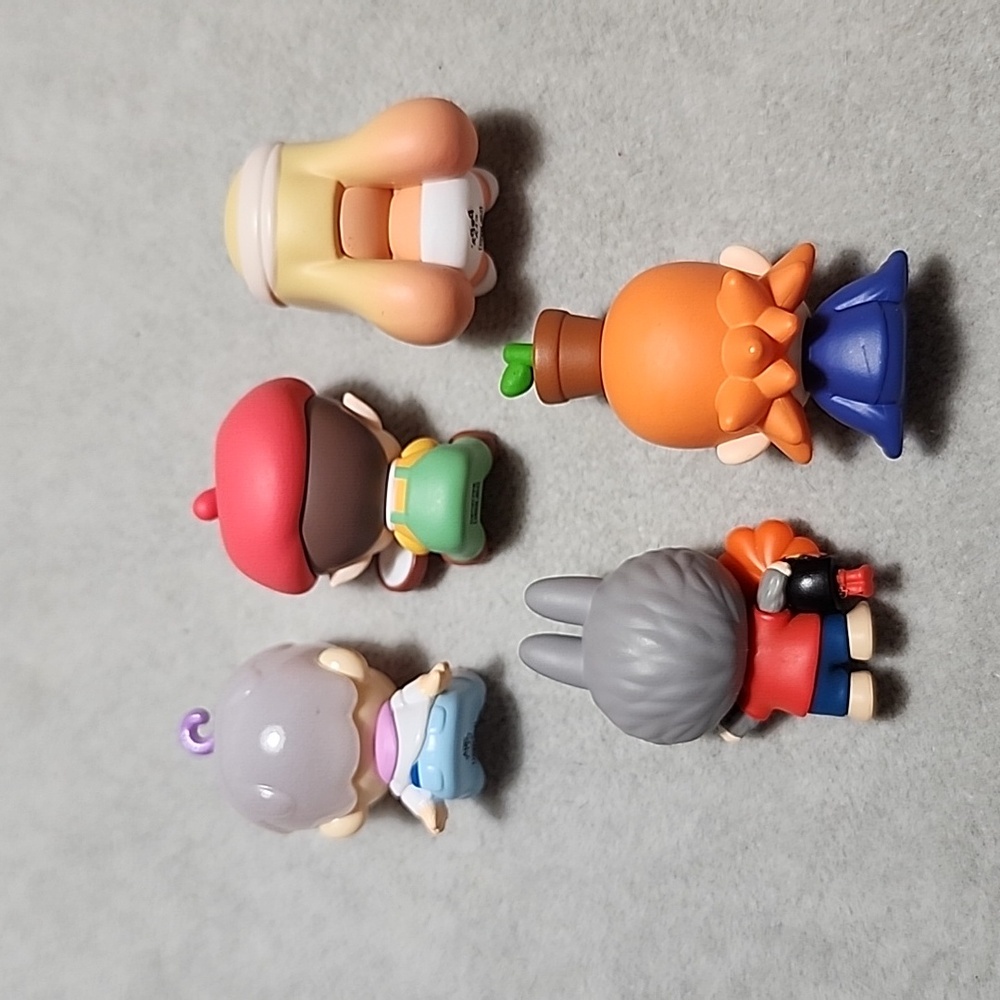 ❌️RESERVED❌️POP BEAN (POP MART) "Going Outing With Me" (1pc) - Picture 2 of 9